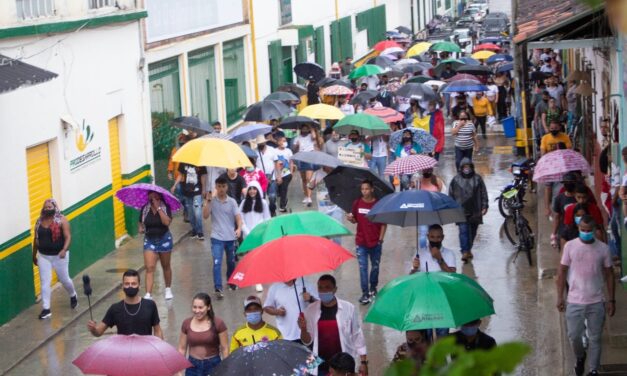 En Amalfi alrededor de 700 ciudadanos llevan más de 5 días en paro