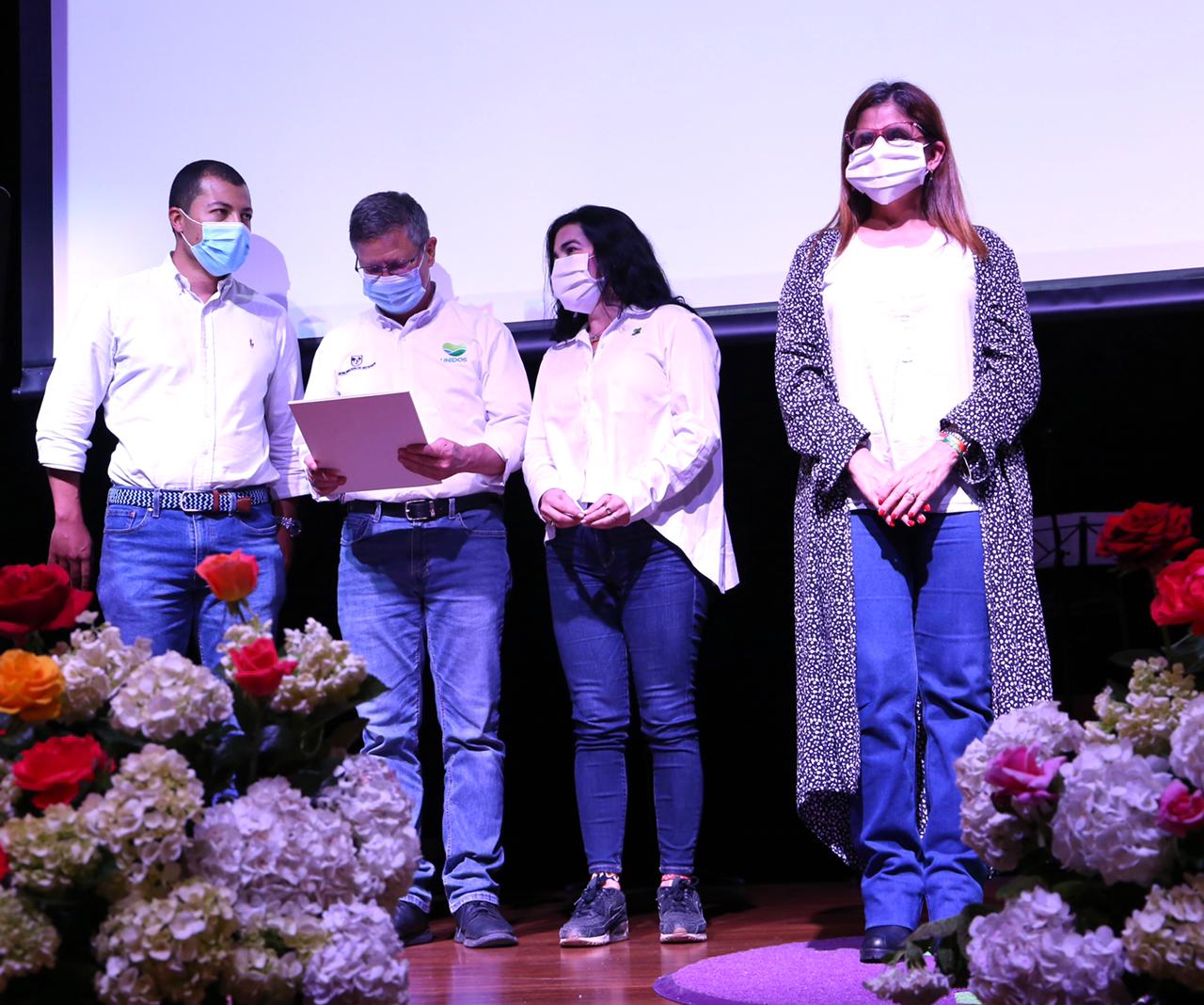 Se abre convocatoria para postular a las mujeres que aspirarán a “Antioqueña de Oro 2021”