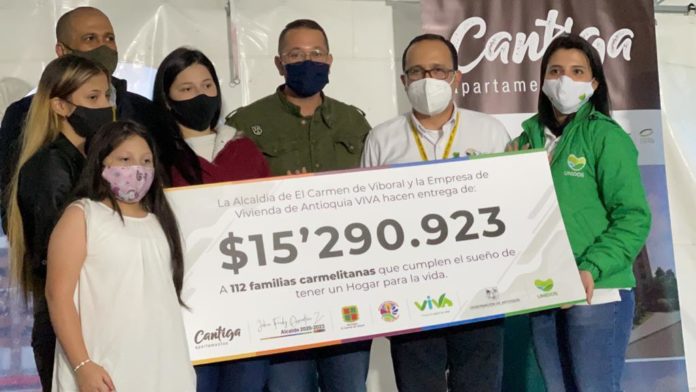 112 familias de El Carmen ahora tendrán su vivienda propia 112 familias de El Carmen ahora tendrán su vivienda propia