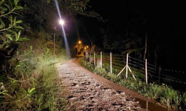 Comenzó la instalación de más de 500 luminarias LED en zonas rurales de El Retiro