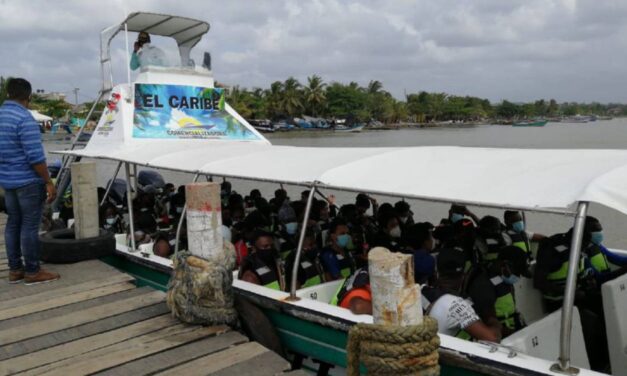 Dura situación de migrantes en Necoclí