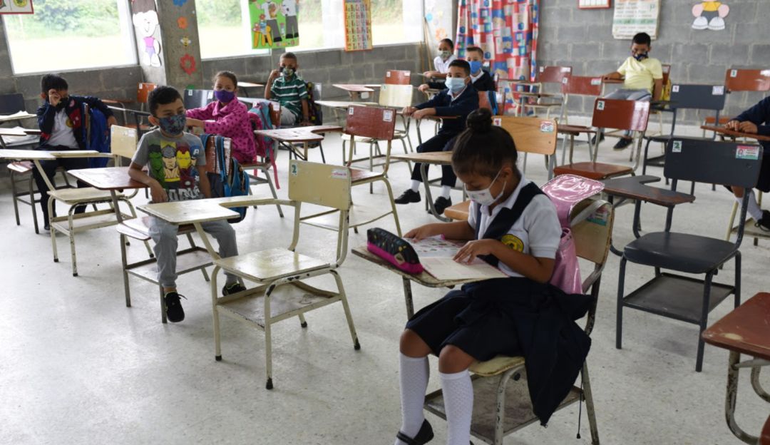 Instituciones de los municipios no certificados del Oriente volverán a clases presenciales Instituciones de los municipios no certificados del Oriente volverán a clases presenciales