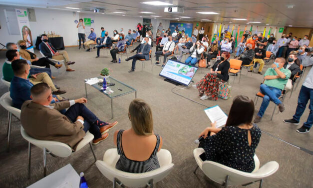 Área Metropolitana entregará sitios web a 1.000 MIPYMES