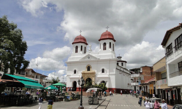 En San Vicente se hará la construcción de un intercambio vial
