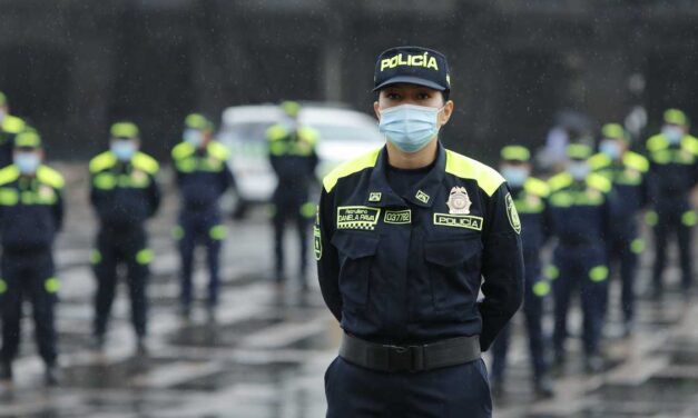 Policía Nacional cambia de uniforme. (Y ojalá corrijan malas prácticas también)