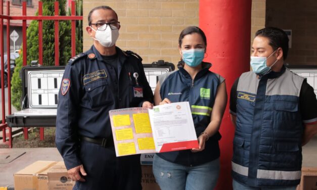 384 bomberos se graduaron para atender emergencias