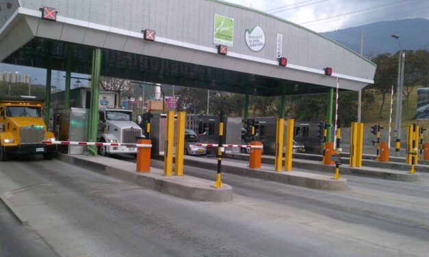 Barbosa insiste en el retiro de todos los peajes