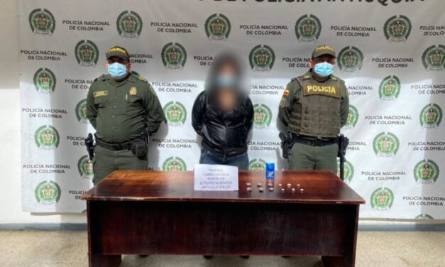 Con productos de aseo, una mujer pretendía ingresar estupefacientes a la Estación de Policía de Marinilla