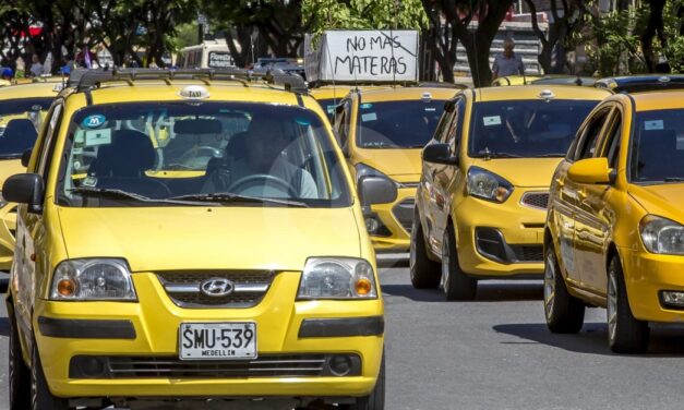 Inicia la rotación del Pico y Placa para taxis en Envigado