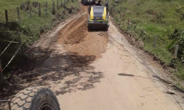 Durante los últimos dos meses se ha intervenido 45 kilómetros de vías rurales en El Retiro