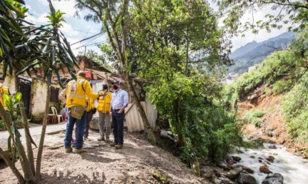 La Alcaldía de Medellín ha atendido más de 1.190 emergencias por lluvias