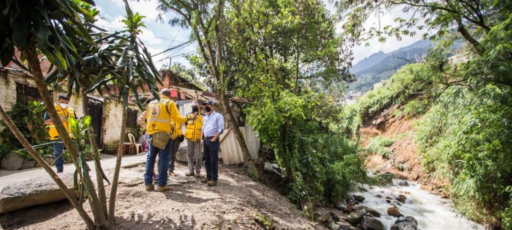 La Alcaldía de Medellín ha atendido más de 1.190 emergencias por lluvias