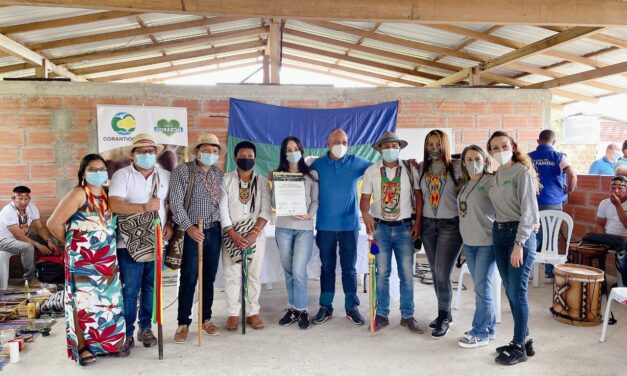 Corantioquia firma convenio para beneficiar a las comunidades indígenas y rurales de Valparaíso