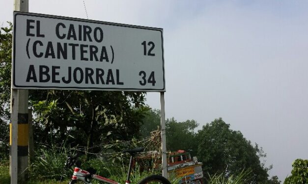 Ciudadano denuncia secuestro y robo en una vía de Abejorral