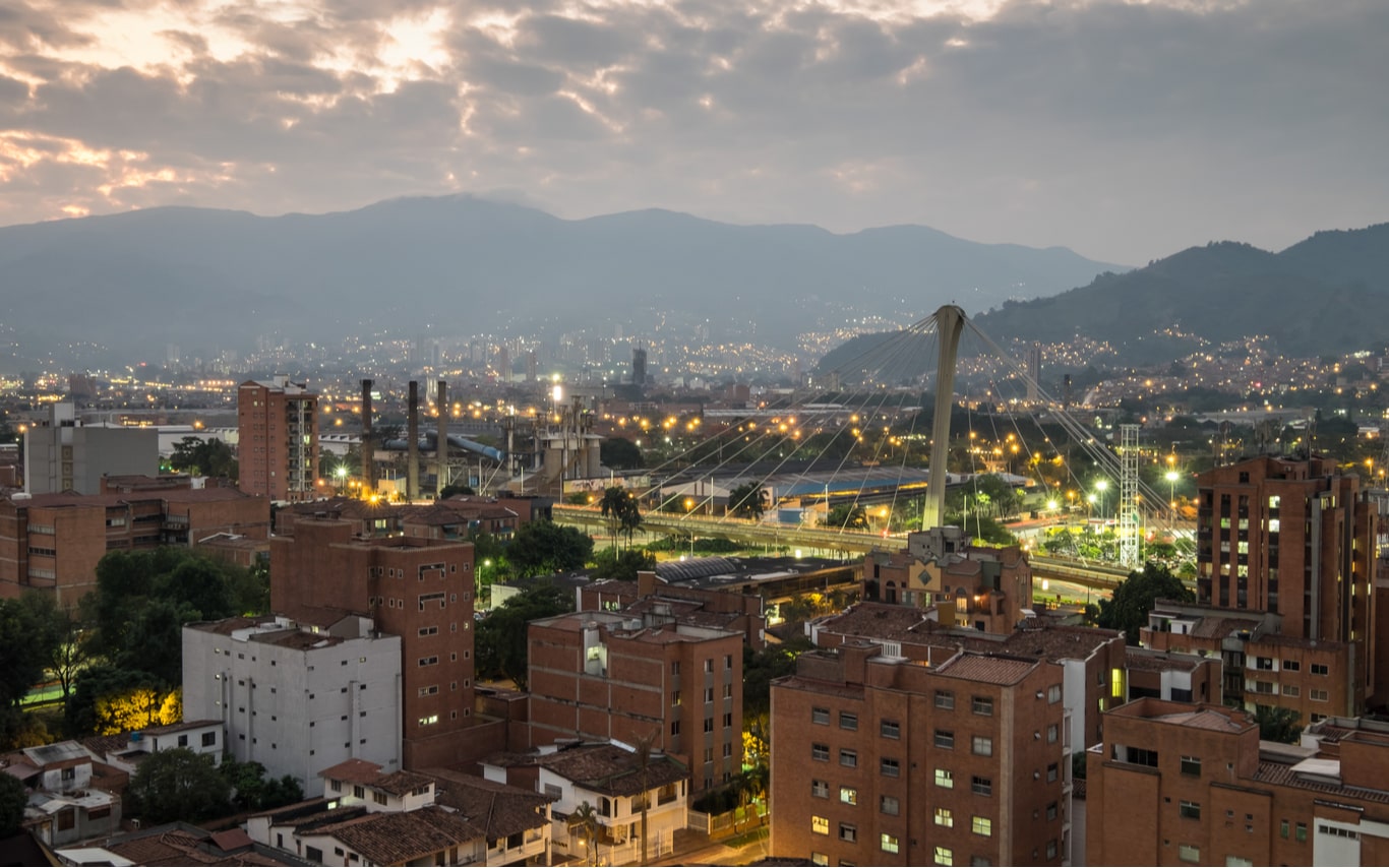 Envigado fortalece el control de elementos publicitarios