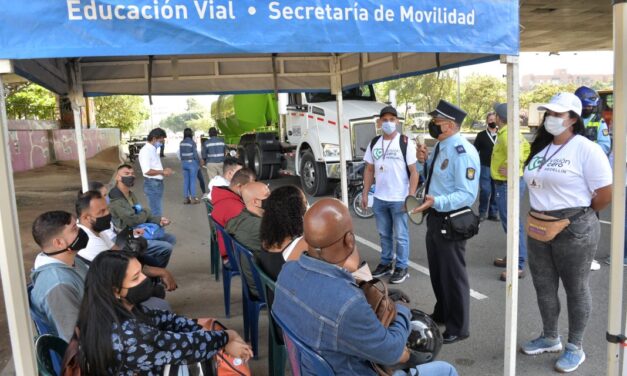 En Medellín se realizan  intervenciones pedagógicas para prevenir incidentes con vehículos pesados en la vía