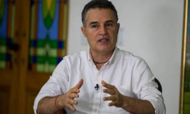 “Trabajar sin descanso para mi gente” palabras de Aníbal Gaviria tras recuperar su libertad