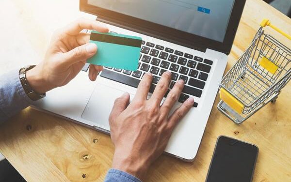 Las plataformas electrónicas esperan vender 120% más en los días sin IVA