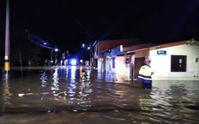 El Retiro Crítico 9 Creciente de quebrada deja 200 afectados y tres desaparecidos en El Retiro