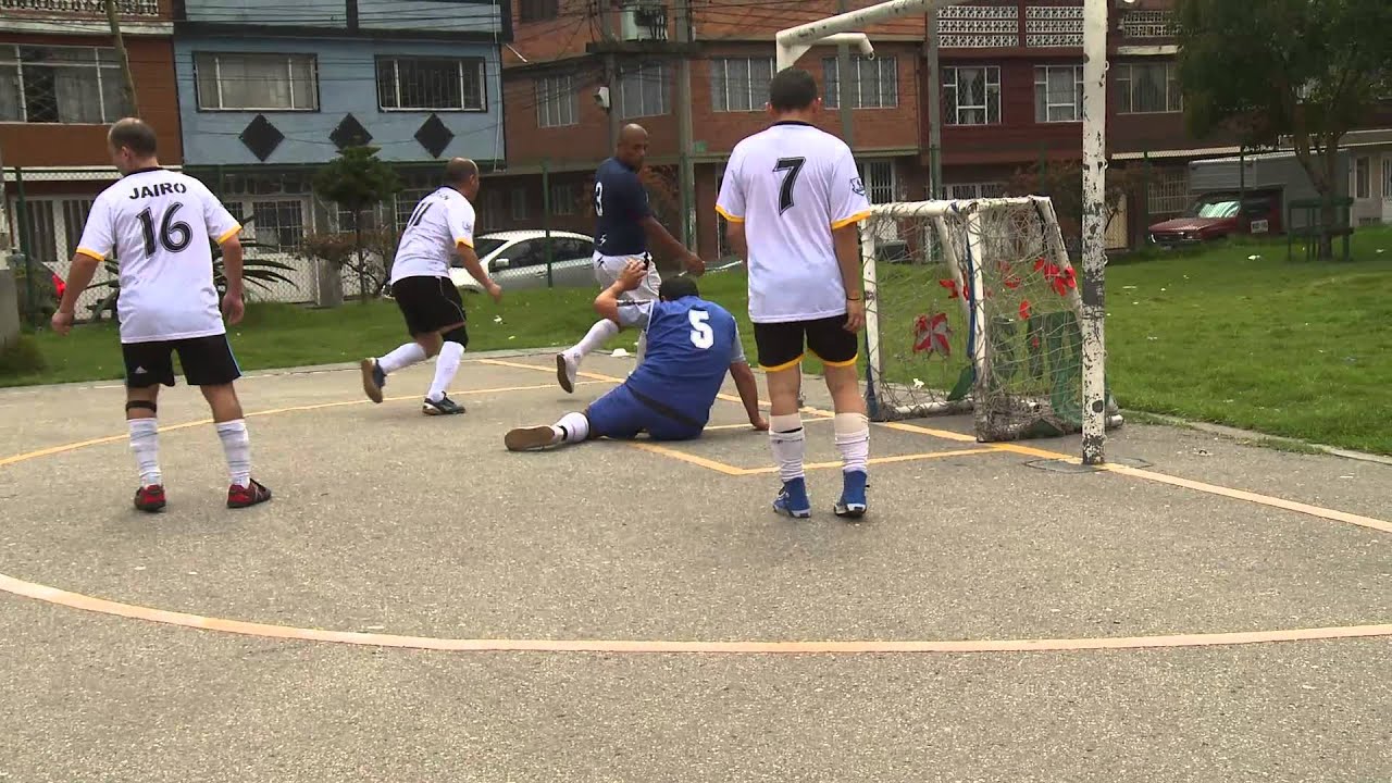 Popular juego de “banquitas” se toma cuatro comunas de Medellín