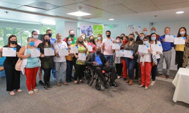 Área Metropolitana certificó ciudadanos en cultura, paz y convivencia