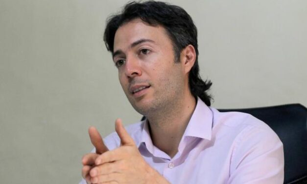 “Habría toque de queda para no vacunados”: Daniel Quintero, alcalde de Medellín