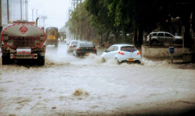 Alcaldía de Bello atiende a familias afectadas por las fuertes lluvias