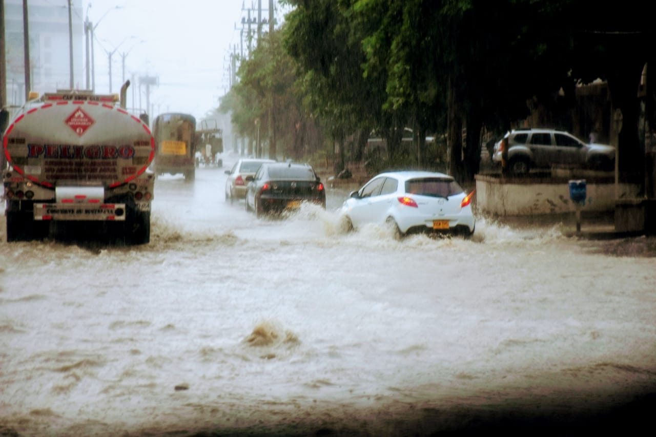 arroyos-barranquilla Alcaldía de Bello atiende a familias afectadas por las fuertes lluvias