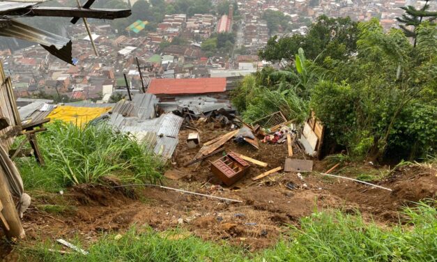 Deslizamiento en el Nororiente de Medellín dejó un muerto y dos heridos