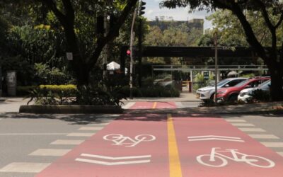AMVA y Alcaldía de Medellín firman ciclorruta Norte-Sur
