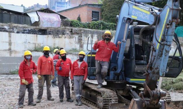Se dio inicio de manera simbólica a la construcción del nuevo bloque de la IUE