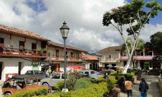 En Santo Domingo llegó la oferta de empleo, vivienda y educación para las víctimas