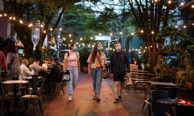 Medellín ha recuperado más de 250.000 empleos gracias a la reactivación económica