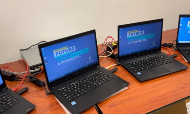 Llegaron los primeros 5.500 Computadores Futuro para estudiantes de las instituciones educativas oficiales en la ciudad