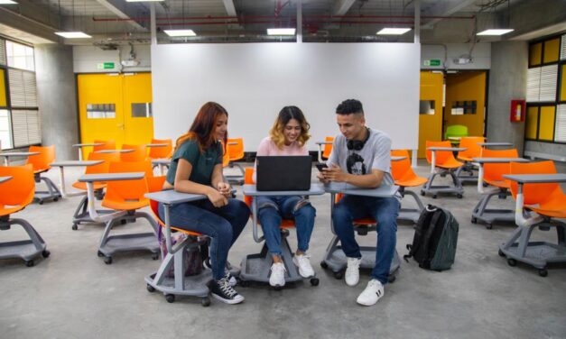 El programa Talento Especializado abre convocatoria 2022-1 para formar a 1.065 personas en temas de la Cuarta Revolución Industrial
