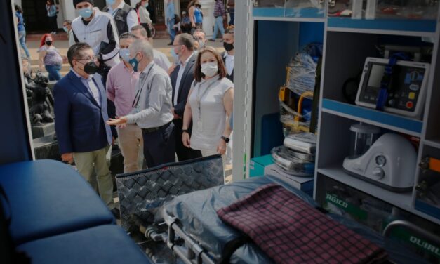 Con tres nuevas ambulancias, Antioquia fortalece los servicios de salud del departamento