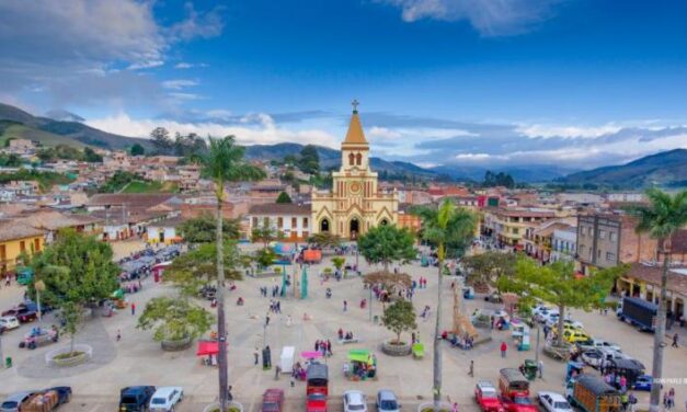 Toque de queda y restricción de parrillero en Urrao para frenar la ola de violencia