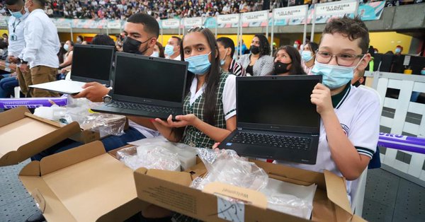 El 85 % de los Computadores Futuro ya están conectados a Internet