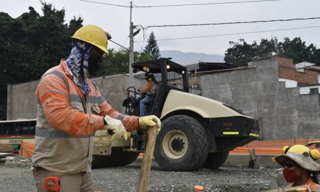 Las obras del intercambio vial de Colombia con la 80 han generado 329 empleos y oportunidades de formación para sus trabajadores