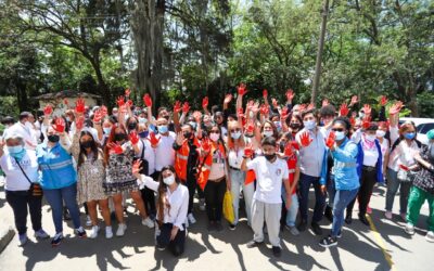 Más de 1.000 personas han participado de la jornada internacional contra el reclutamiento forzado de niñas, niños y adolescentes en Medellín