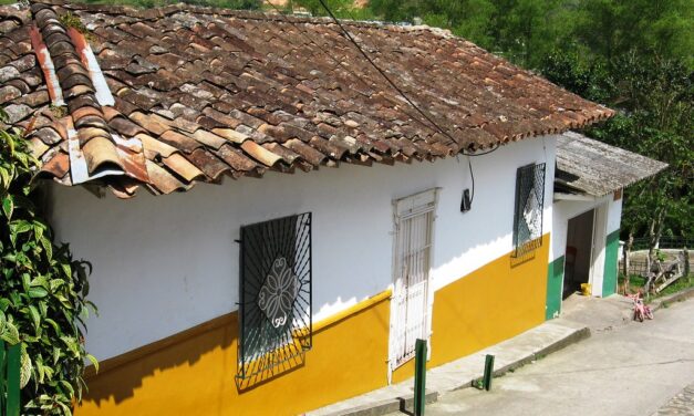 Familias de Carolina del Príncipe podrán mejorar sus viviendas