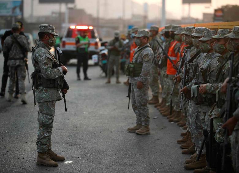 militares-en-peru-efe_39768160_20220405180422