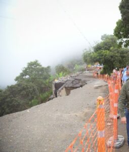 En Santa Bárbara se reunieron las autoridades competentes para buscar soluciones al problema de la vía
