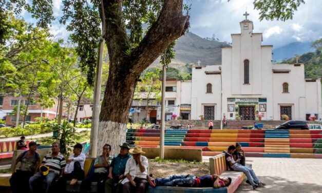 Atacan con granada la base militar de Dabeiba