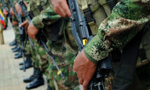 Nuevo hostigamiento al Ejército en Chigorodó dejó un soldado muerto y cuatro más heridos