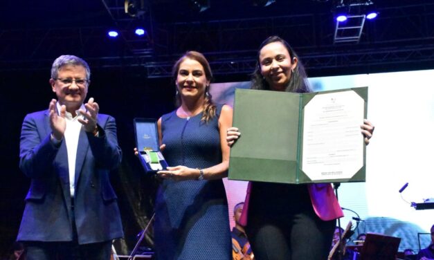 Gobernación de Antioquia exalta a la Fundación Fraternidad Medellín con el Escudo de Antioquia categoría Plata