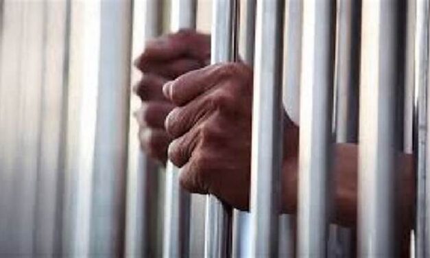 Fue enviado a la cárcel profesor acusado de abusar a 11 estudiantes en Ciudad Bolívar