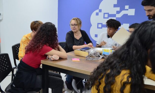 Alcaldía de Medellín entrega 33.000 becas para cursos gratuitos en tecnologías 4.0