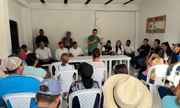 La Gobernación de Antioquia apoyará acciones que mitiguen los daños por derrumbe en Valparaíso