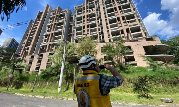 Ante el inminente riesgo del edificio Continental Towers, la Alcaldía de Medellín declara calamidad pública